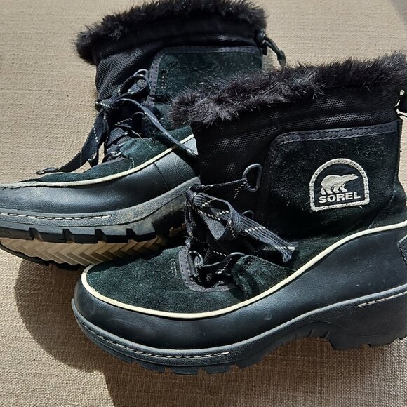 Sorel Black Lace Up Winter Boots with Fur Lining - Picture 1 of 8
